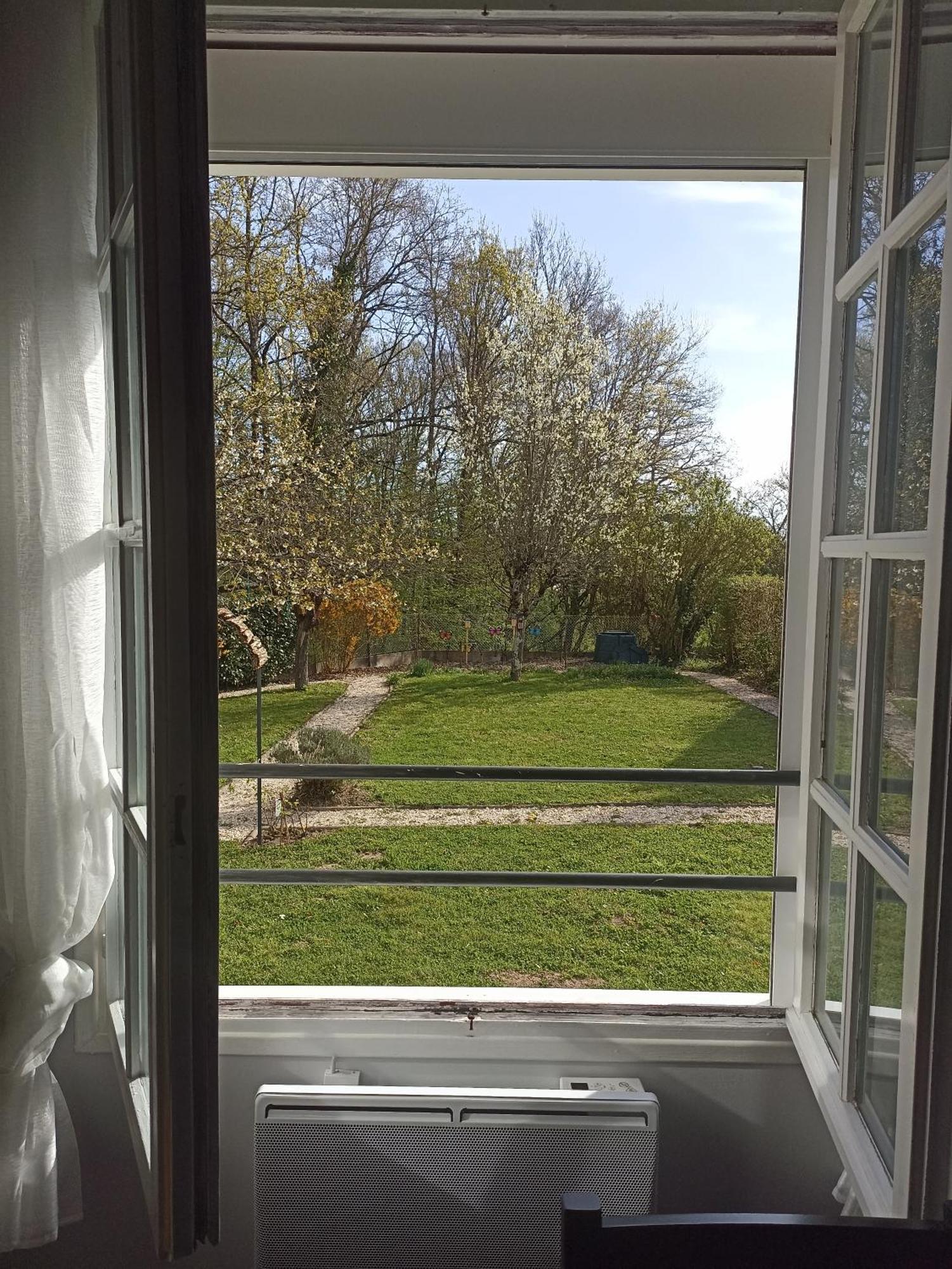 Entre 2 Chateaux Onzain Exteriör bild