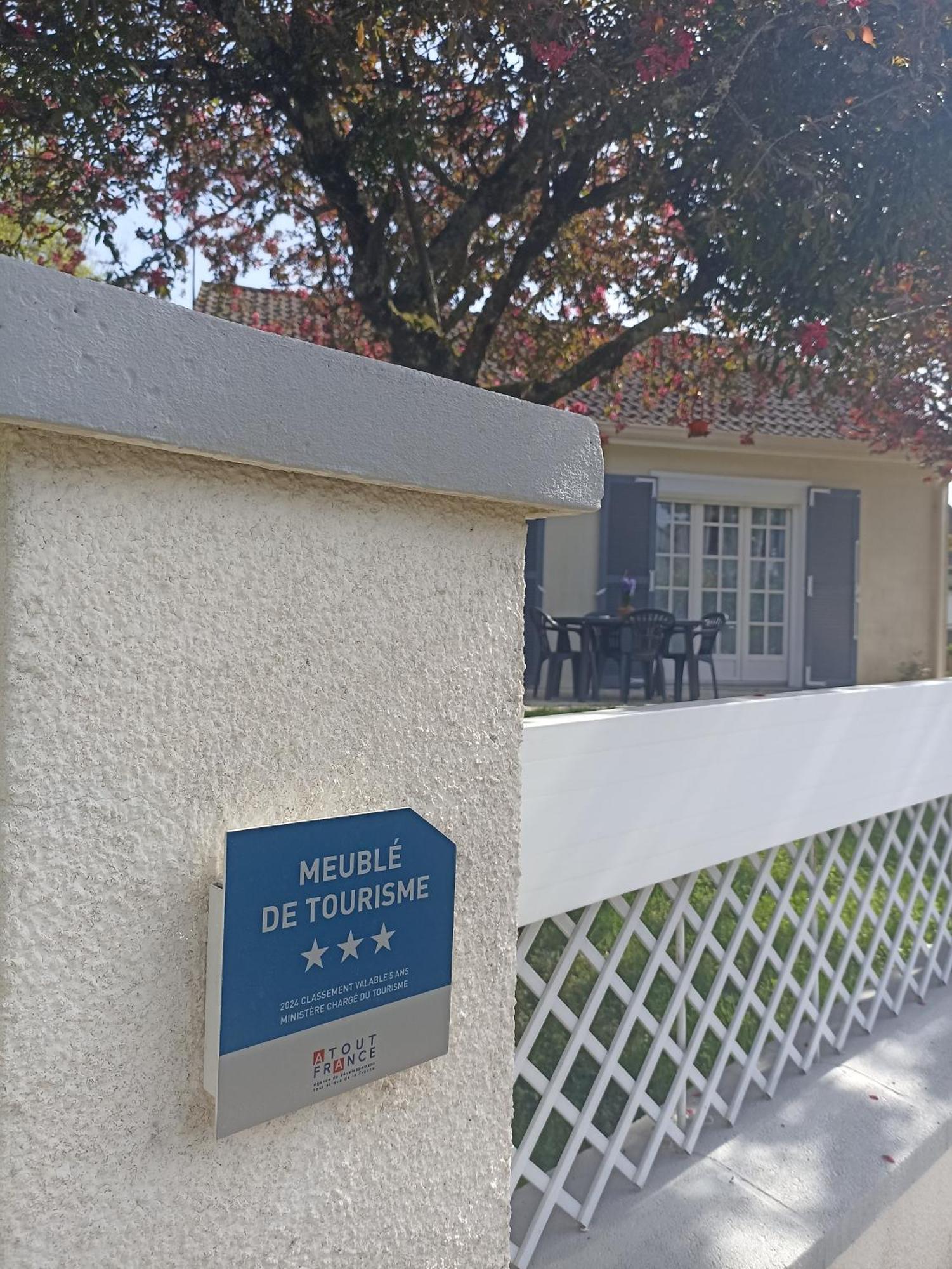 Entre 2 Chateaux Onzain Exteriör bild
